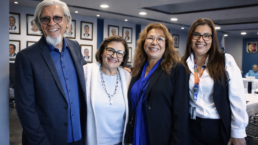 La Universidad Internacional de La Paz y el Sistema Estatal para el Desarrollo Integral de la Familia de Baja California Sur formalizaron una alianza para fortalecer el servicio social y las pr&aacute;cticas profesionales en la entidad.